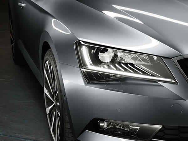 Skoda-Superb Sedan-Bi-Xenon headlights